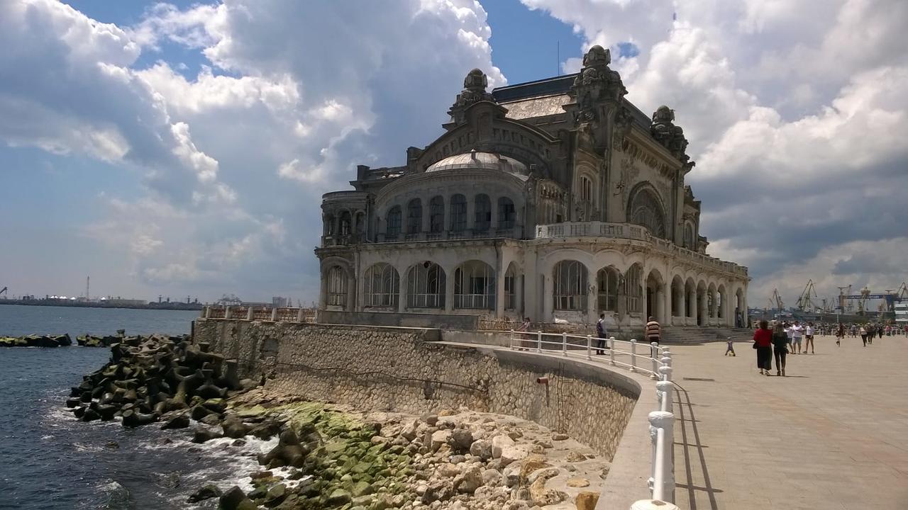 Cazino Blue Marina Apartment Constanta Bagian luar foto